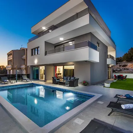 Shaula By Guide * Szybenik