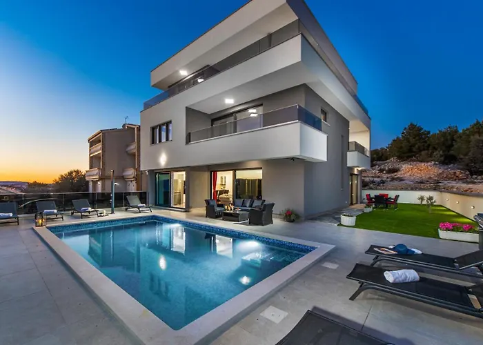 Shaula By Guide * Szybenik