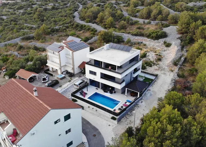 Willa Shaula By Guide *