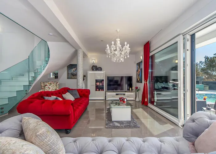 Willa Shaula By Guide